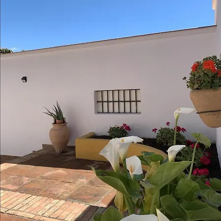 Encantador Apartamento-centrico-con Amplio Jardin *