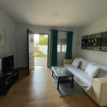 Encantador Apartamento-centrico-con Amplio Jardin Lejlighed