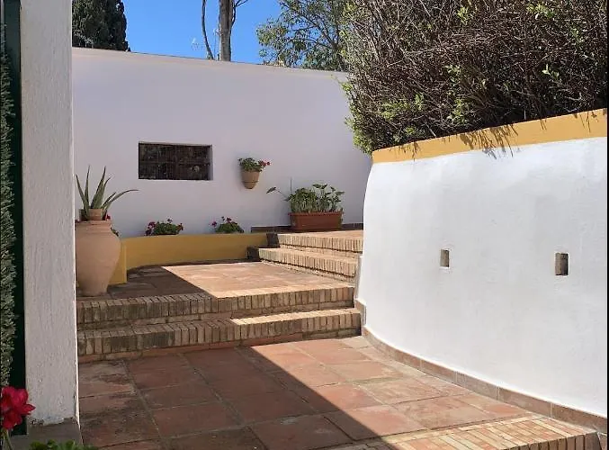 Encantador Apartamento-centrico-con Amplio Jardin Torremolinos