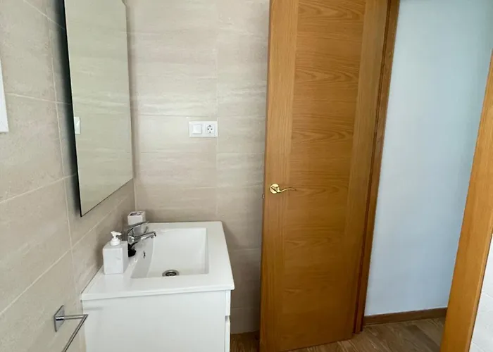 Encantador Apartamento-céntrico-con Amplio Jardín